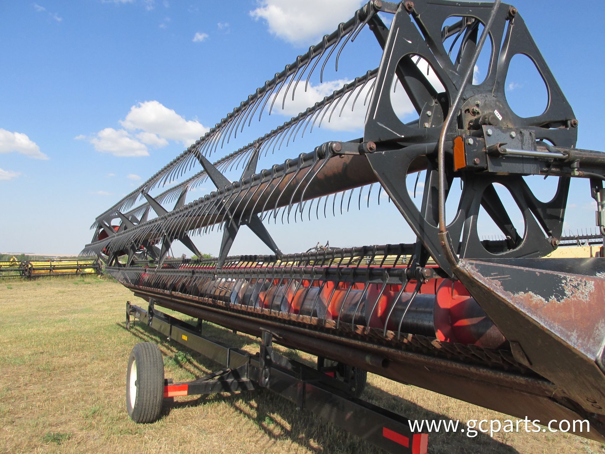 1010 30FT HEADER W/PU REEL